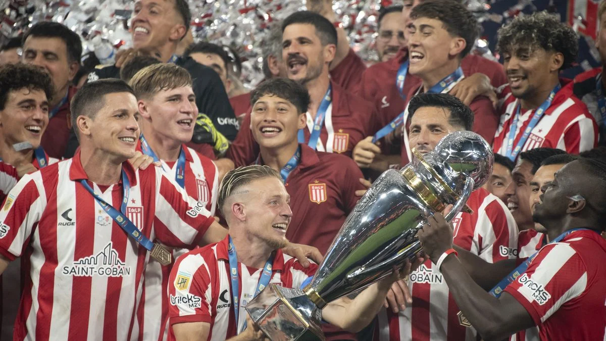 Santiago Ascacíbar podría jugar su último partido con la camiseta de Estudiantes