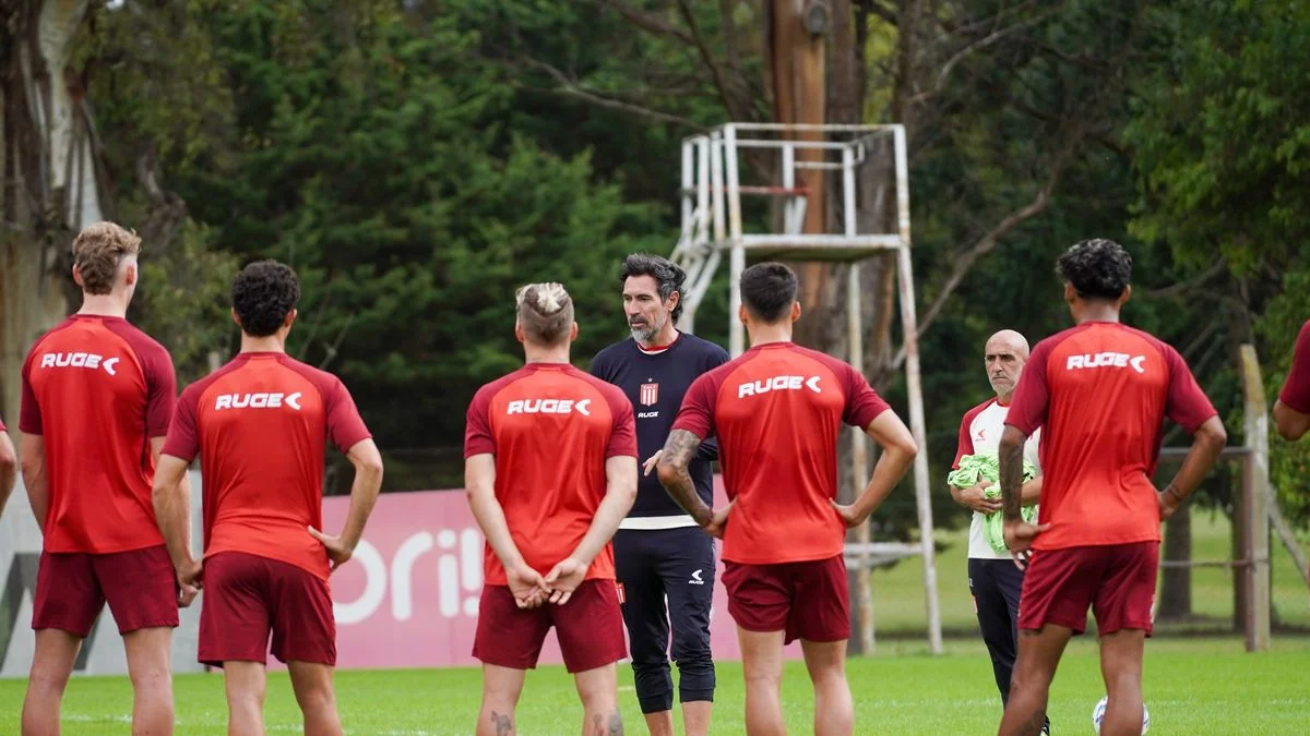 Estudiantes vuelve a los entrenamientos pensando en Carabobo