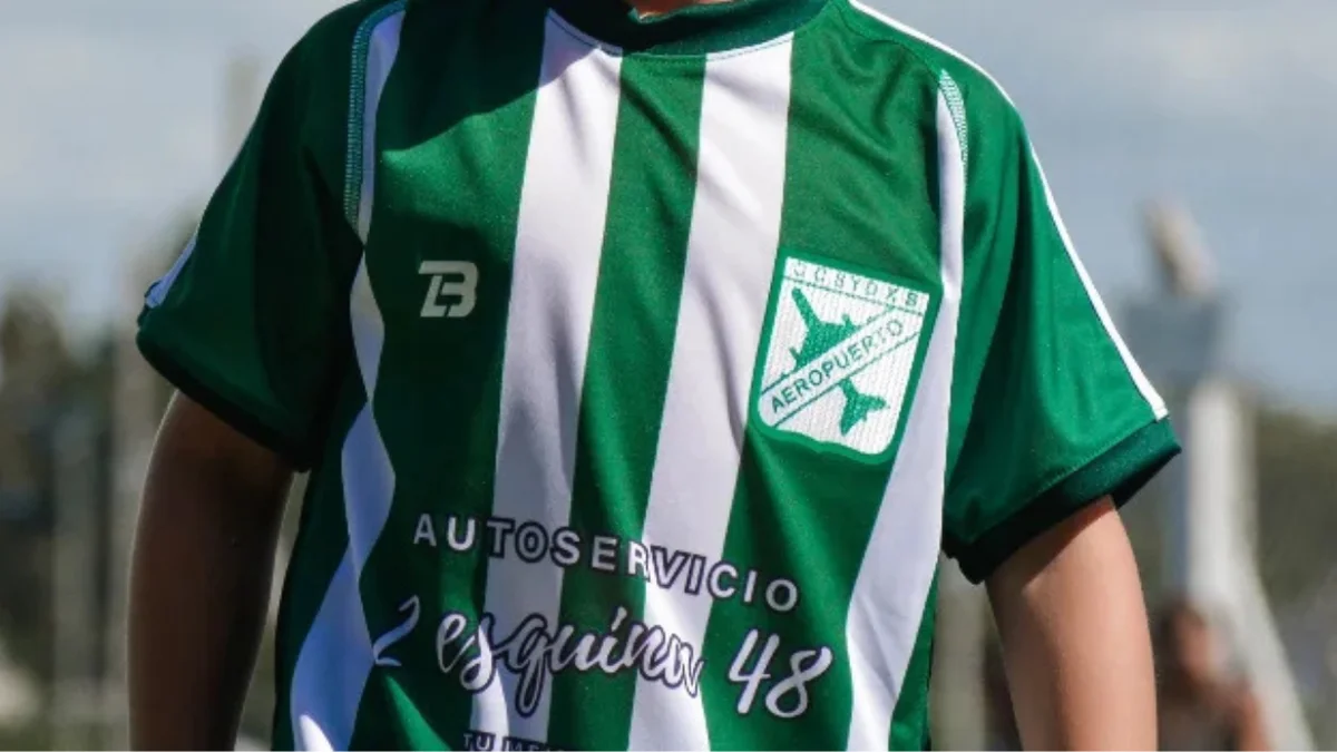 La Plata: le abrieron el auto y le robaron las camisetas de un equipo de fútbol infantil