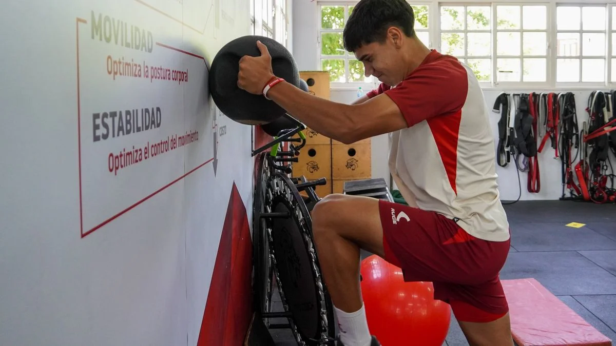Estudiantes entrena pensando en Rosario Central