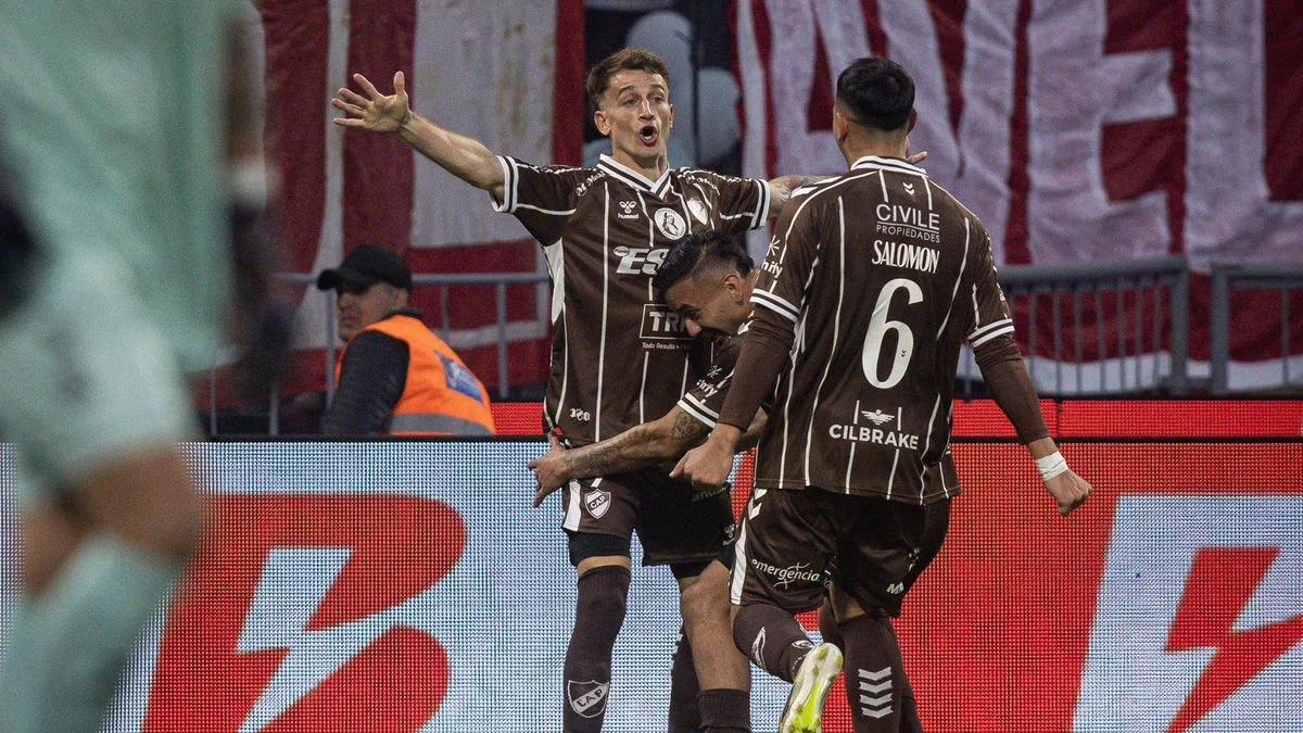 Platense campeón del Torneo Apertura con ex Estudiantes y Gimnasia