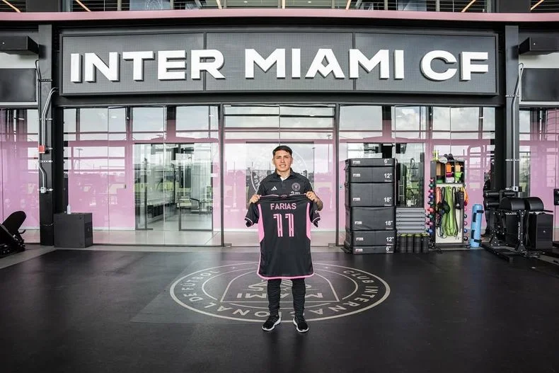 Facundo Farías usó la 11 en Inter Miami antes de arribar a Estudiantes