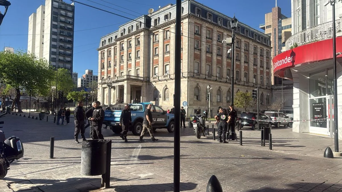 Fuerte olor a gas alertó a los vecinos de La Plata: descartan una fuga y barajan dos hipótesis