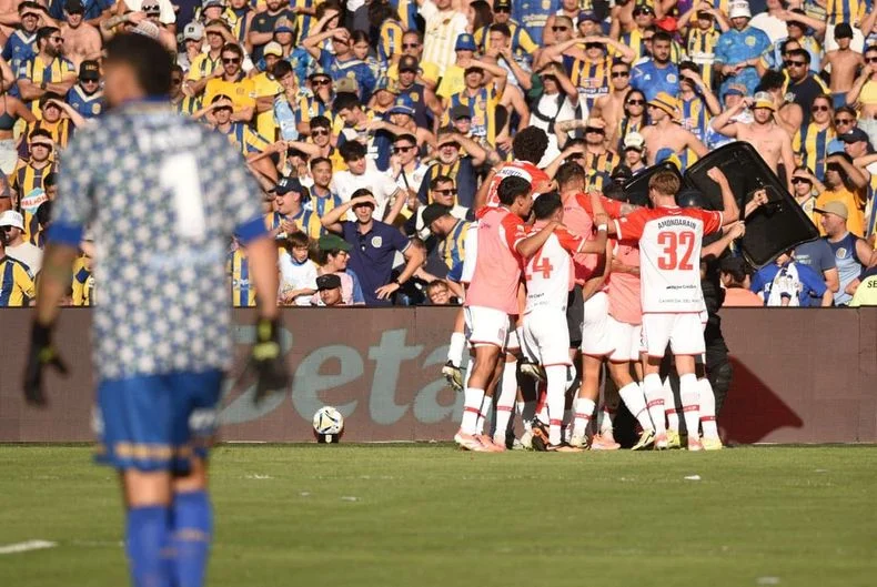 Estudiantes y el recuerdo amargo en la memoria de Rosario Central