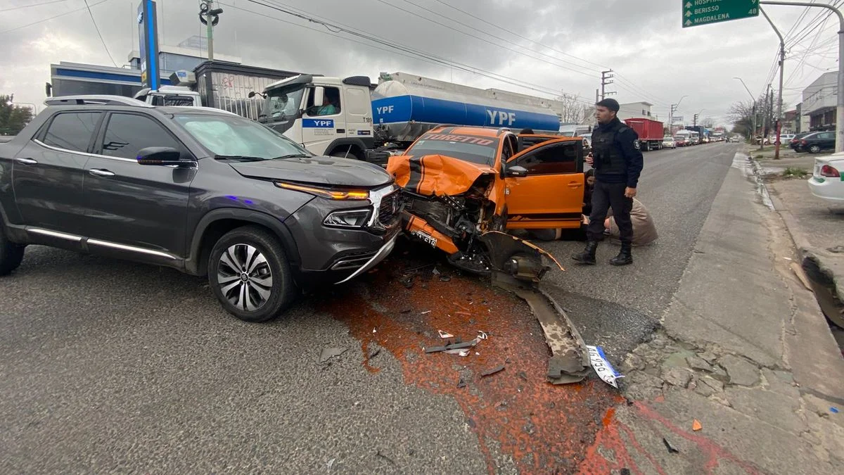 Impactante choque en la avenida 122