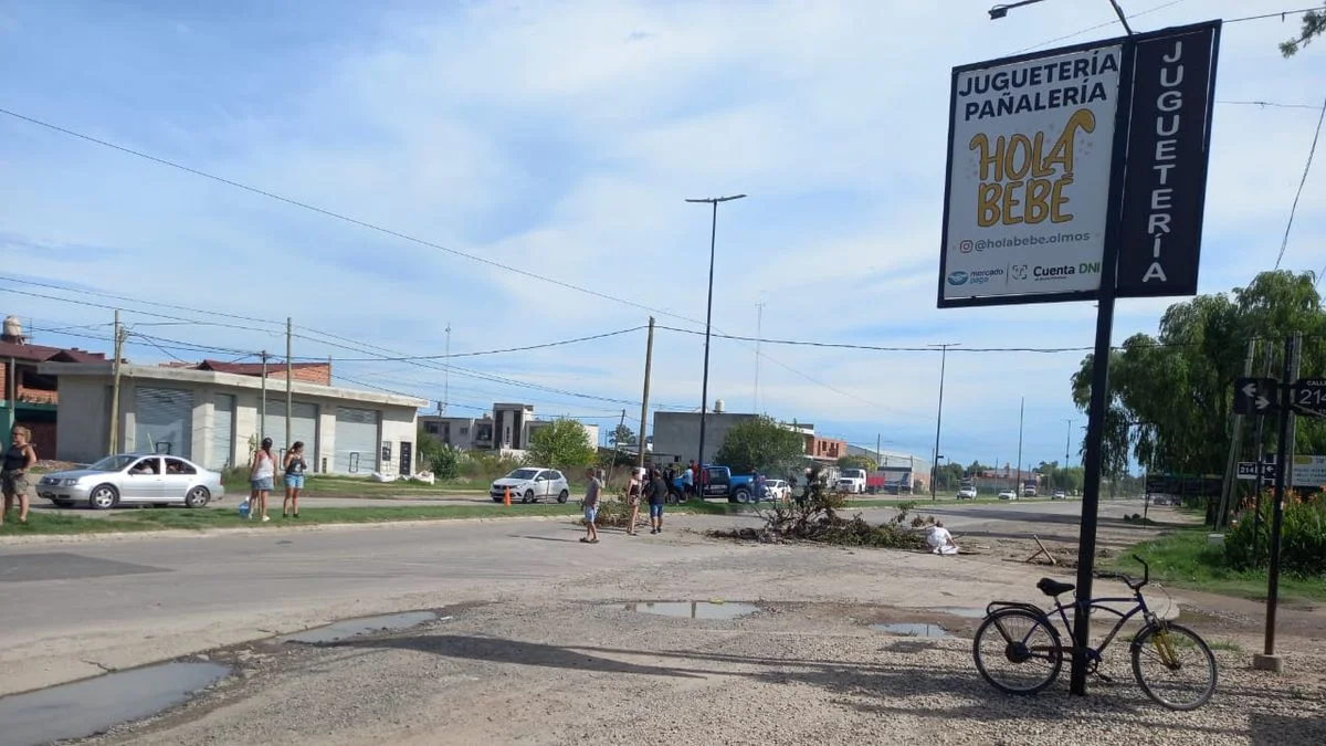 Vecinos de Etcheverry estuvieron más de tres días sin luz