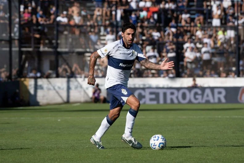 En Gimnasia saben que Lucas Castro deber&aacute; ser cuidadoso en C&oacute;rodoba