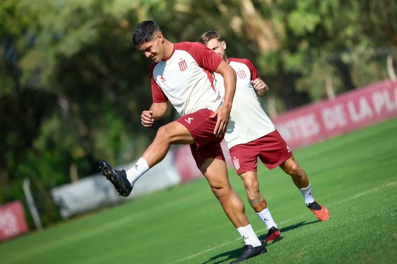Santiago Núñez prepara su vuelta a la titularidad en Estudiantes