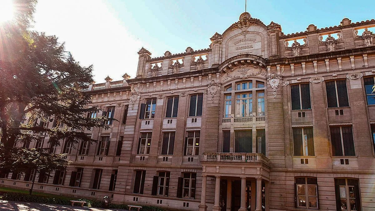 El Colegio Nacional de La Plata celebró sus 140 años con un emotivo acto