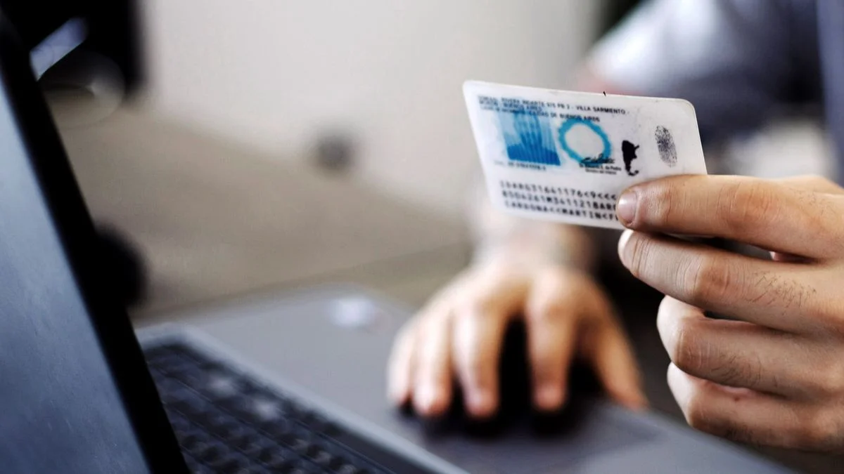 Aumenta el trámite del DNI y el Pasaporte: ¿cuánto costará?
