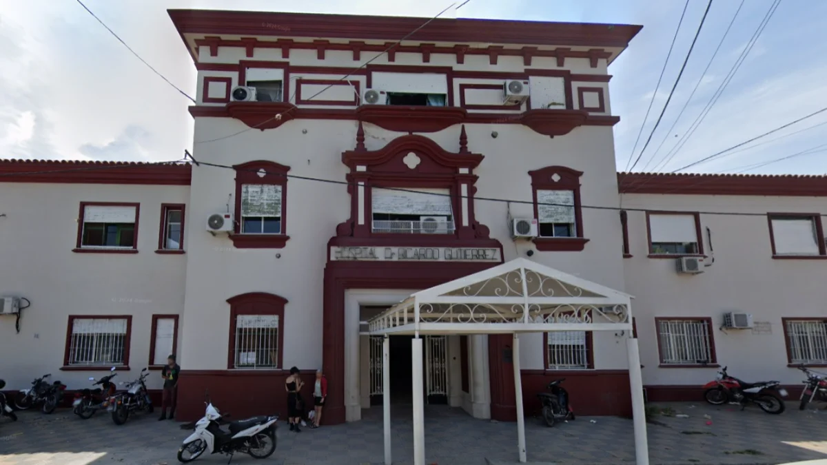 Murió en el Hospital Gutiérrez e investigan un posible femicidio