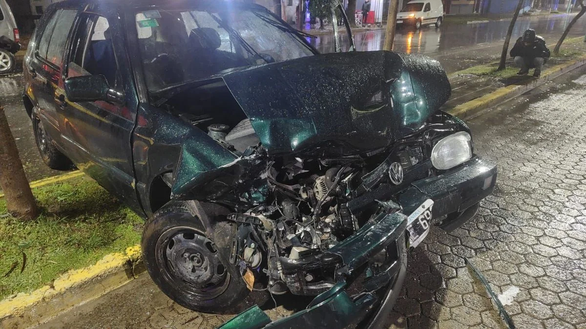 Berisso: manejaba sin licencia y provocó un choque en cadena