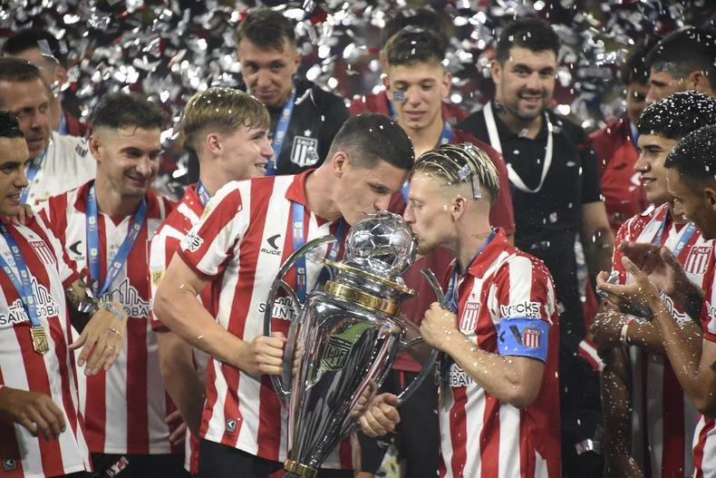 Las mejores fotos de Estudiantes campeón
