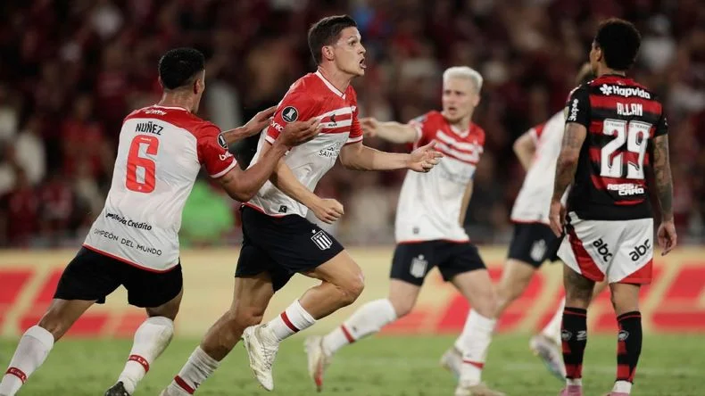 Guido Carrillo convirtió para Estudiantes en su ultima visita al Maracaná