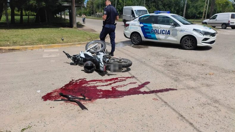 La Plata: buscan a un conductor que se dio a la fuga tras un grave accidente