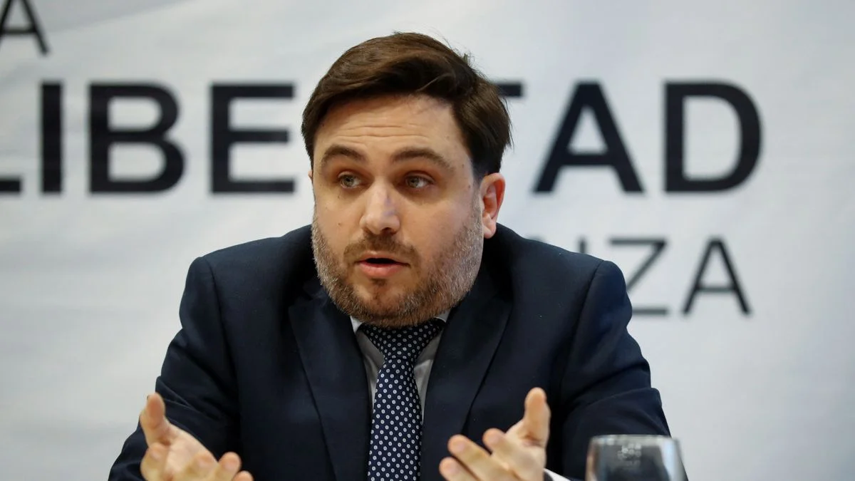 Marra prometió romper el silencio tras ser echado de La Libertad Avanza