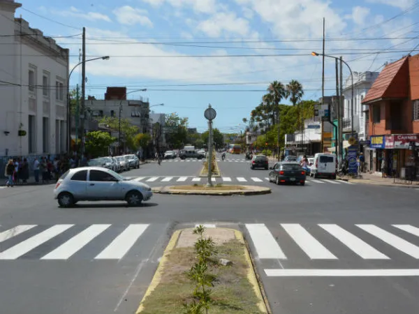 Avenida-Montevideo-Berisso