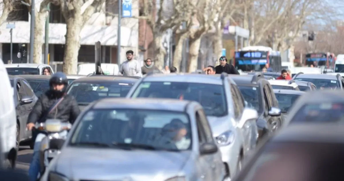El 80% de los platenses se mueve en apps de transporte