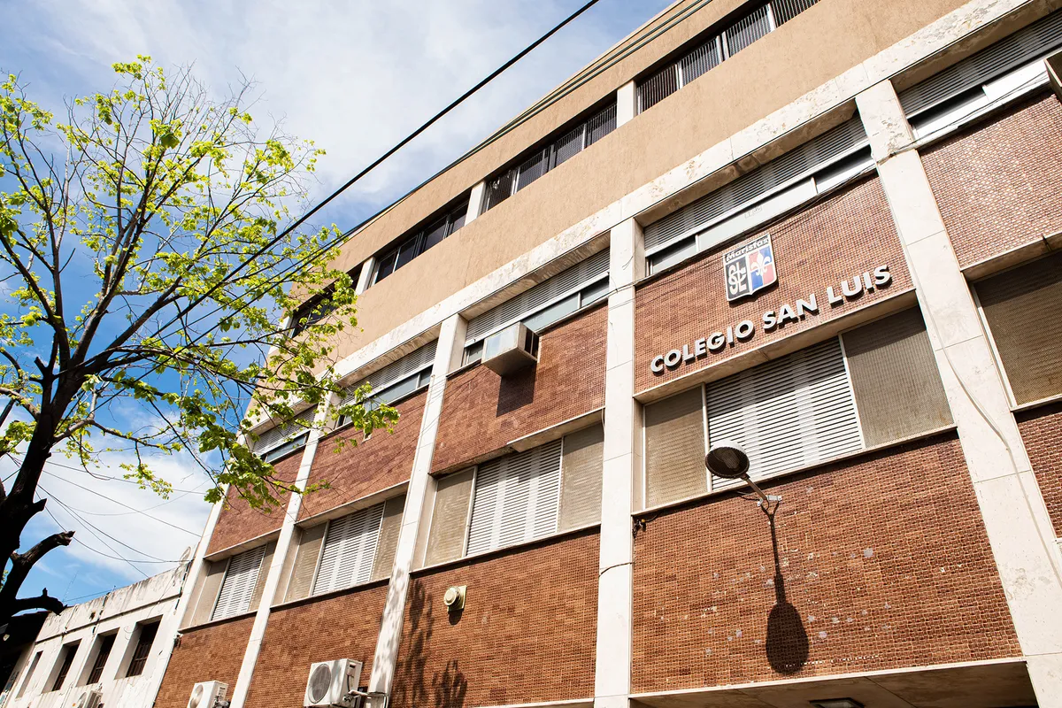 Padres del Colegio San Luis cuestionan la respuesta institucional ante una denuncia por presunto abuso