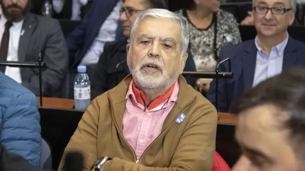 Julio De Vido se presentó en Comodoro Py para cumplir la pena de prisión por la Tragedia de Once