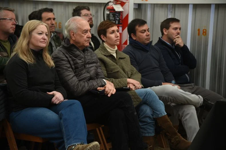 San Jorge: el Gobierno defendió el proyecto minero en una audiencia pública con fuerte presencia oficial