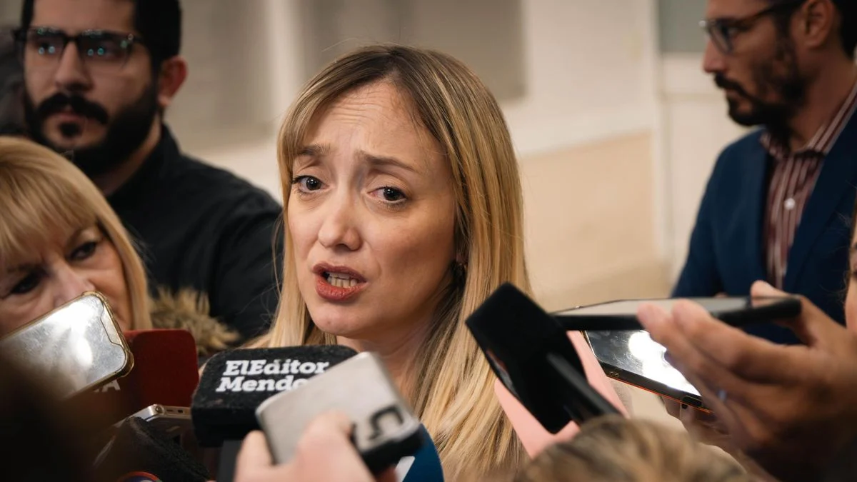 Tras la decisión de la Junta Electoral, el kirchnerismo cambió el nombre del frente
