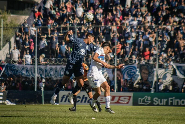 Independiente Rivadavia superó a Godoy Cruz en socios.