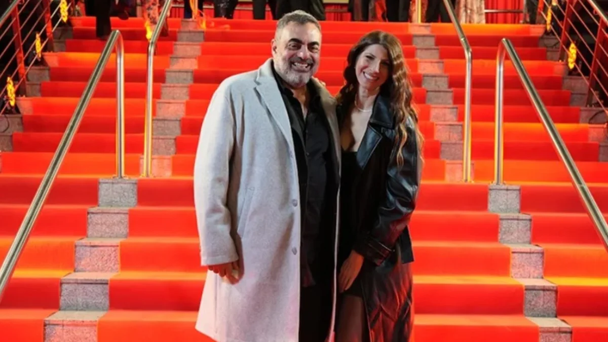 El motivo que enfureció a la novia de Roberto Moldavsky en los Martín Fierro de Teatro