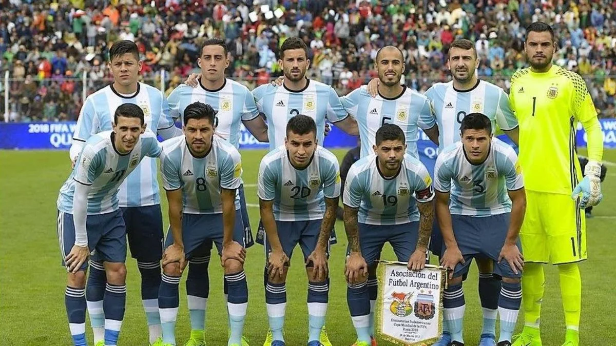 El ex Selección argentina que pasó de jugar con su equipo a ser el nuevo entrenador, en menos de 24 horas