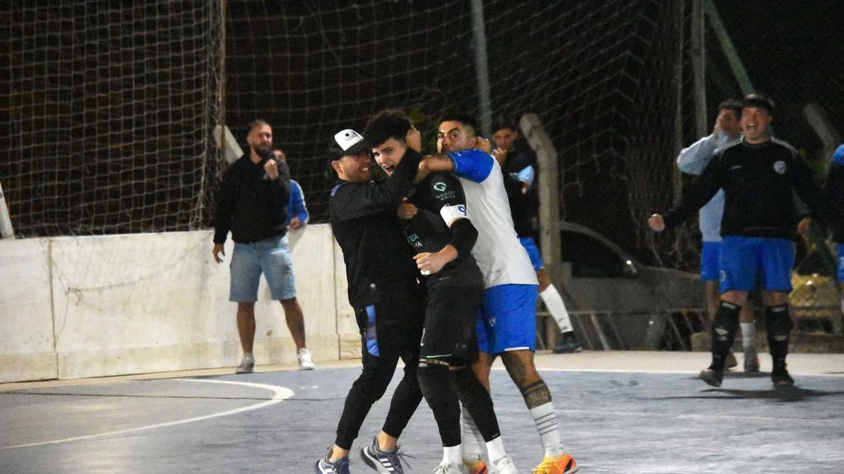 El fútbol de salón sigue creciendo en Mendoza pese a la competencia profesional.