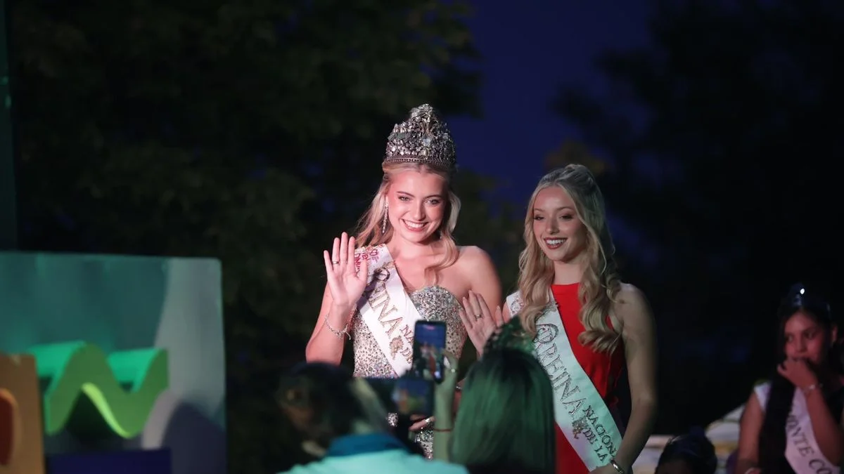 Una multitud recibió a la reina nacional de la Vendimia en San Rafael