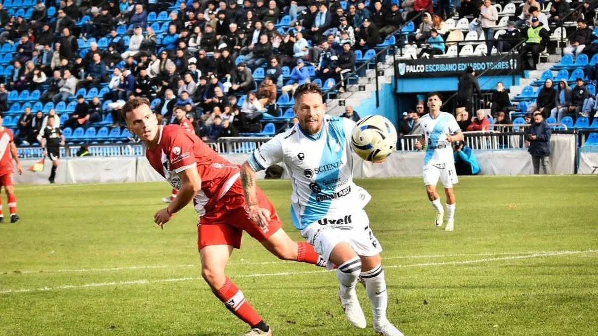 Maipú goleó a Temperley por 5-0 y escala en la tabla