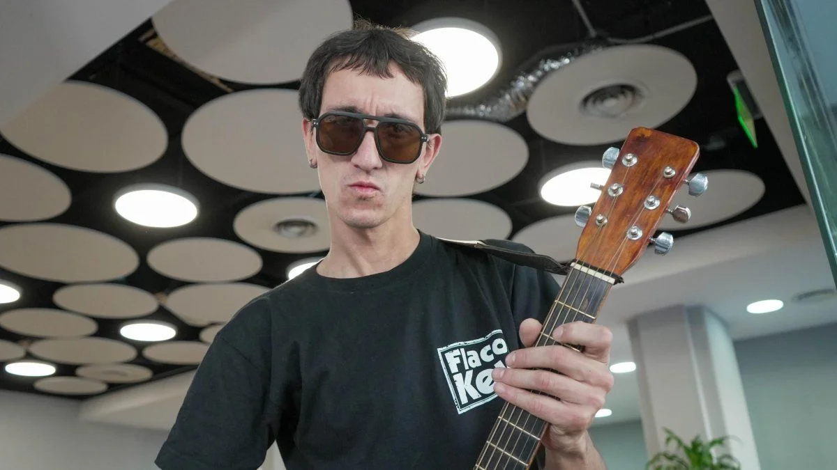 Flaco Kev, el cantante que alza la bandera del rock and roll tradicional en Mendoza