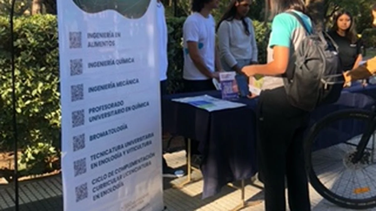 Expo Educativa San Rafael: el epicentro de los alumnos fue la plaza San Martín