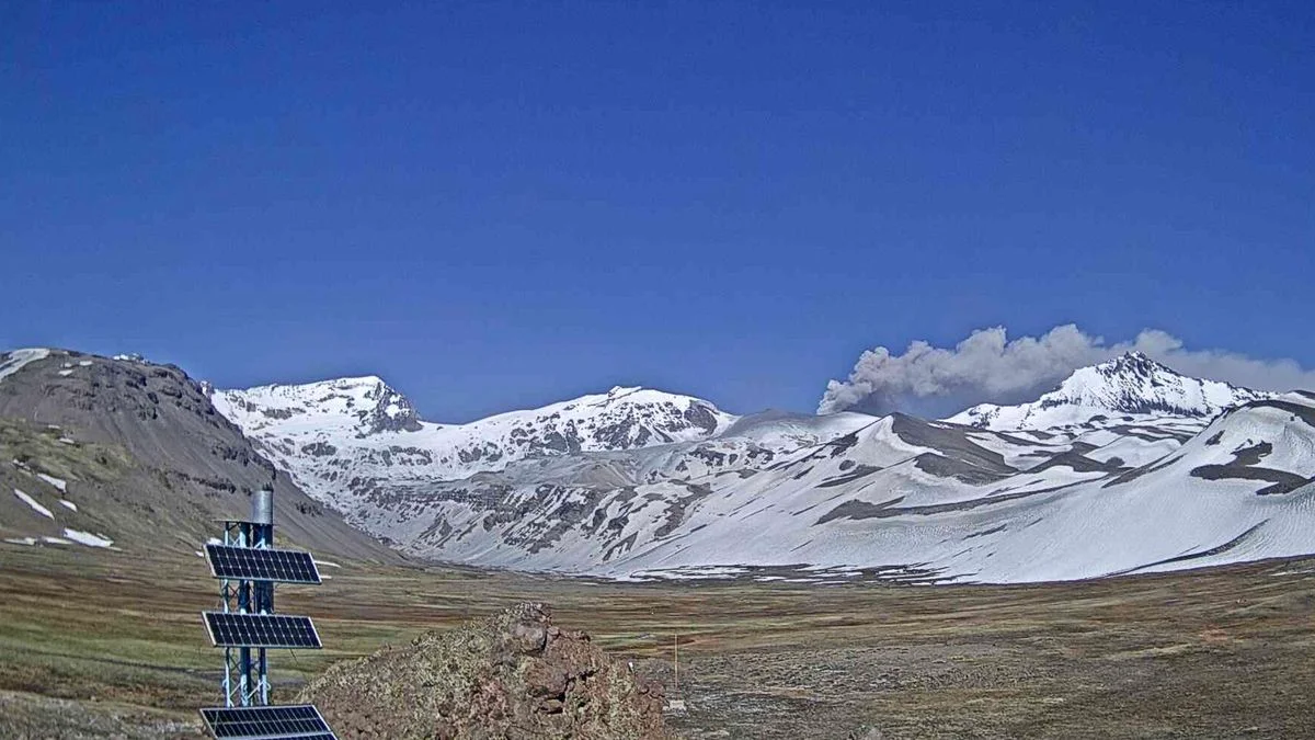Nueva actividad de los volcanes en el Sur: continúa el estado de alerta en Malargüe