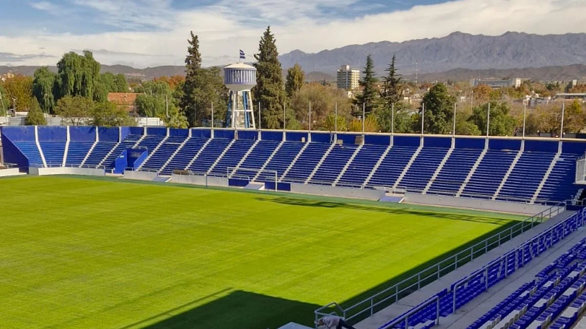 Godoy Cruz prepara una camiseta especial por la vuelta al Feliciano Gambarte: los detalles de la nueva pilcha