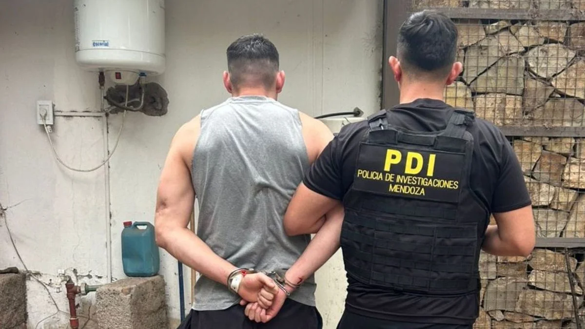 Detienen a un sospechoso de integrar una banda que a punta de pistola robaba motos en el Gran Mendoza