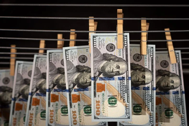 El dólar blue alcanzó su máximo desde abril.