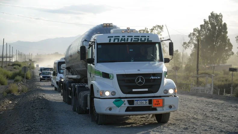 Tránsito lento y pesado en la RN40.