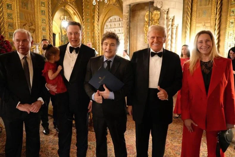 Donald Trump junto a Elon Musk y Javier Milei.