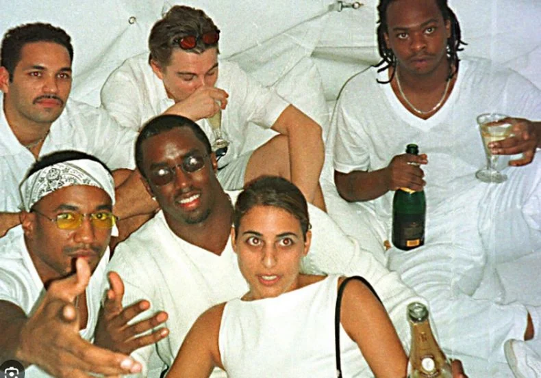 Leonardo Dicaprio en una de las fiestas del rapero Puff Daddy en 1999.