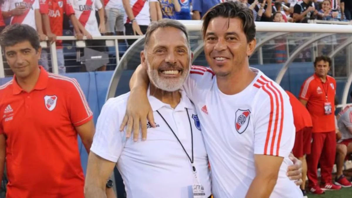 La imagen que lo dice todo: el homenaje de Gallardo que paralizó la práctica de River por Russo