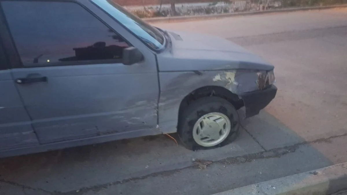Malargüe: un automovilista ebrio chocó el auto de un policía que estaba de franco