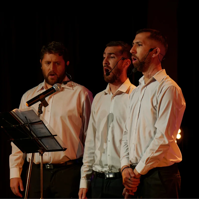 Los tres integrantes de Ensamble Humor Musical