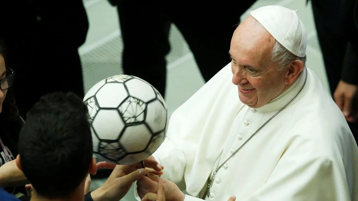 Un gigante del fútbol argentino le cambiará el nombre a su estadio en homanaje al Papa Francisco