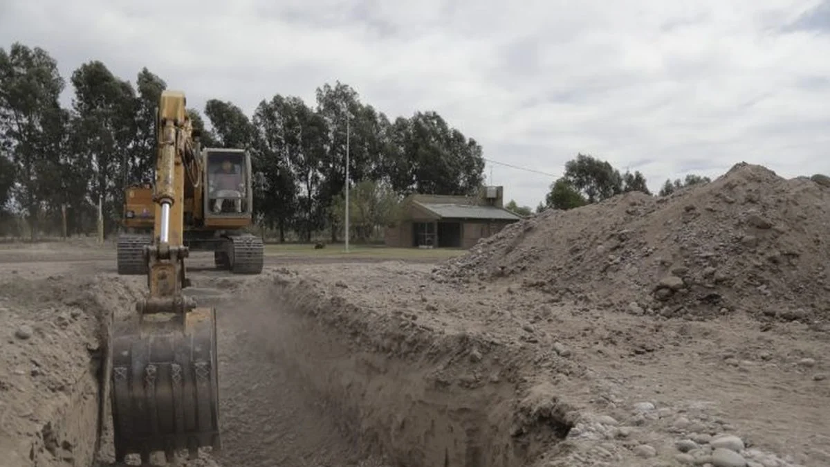 Luján de Cuyo se asegura tres obras importantes de agua y saneamiento