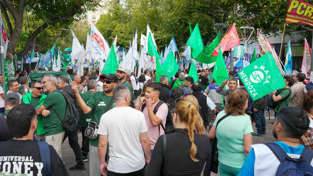 La CGT advierte a Javier Milei sobre los límites al derecho a huelga