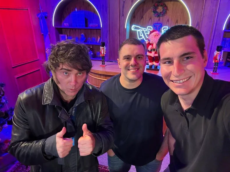 Javier Milei, el Gordo Dan y Nicol&aacute;s Promanzio. Los streamers no escapan a la interna libertaria.&nbsp;&nbsp;