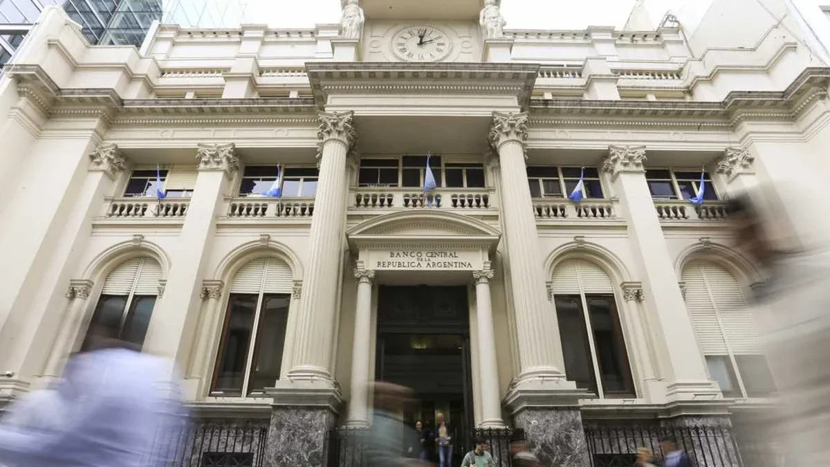 Alerta en los bancos: las familias no pueden pagar sus deudas, y las empresas tampoco