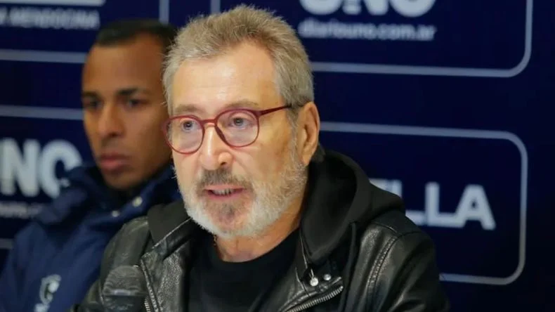 Daniel Vila y el futuro de Sebasti&aacute;n Villa.